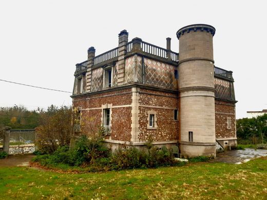 Luxury home in Méricourt, Yvelines