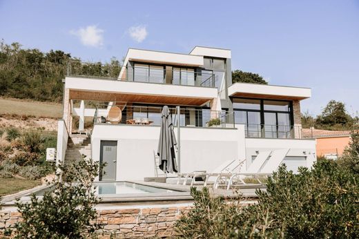 Luxury home in Issoire, Puy-de-Dôme