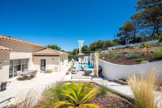 Luxury home in Peyrolles-en-Provence, Bouches-du-Rhône