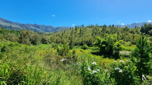 Участок, Païta, Province Sud