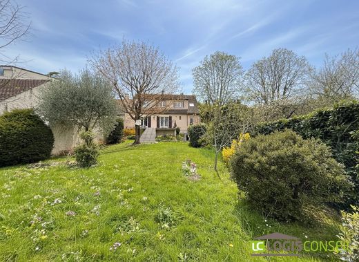 Luxury home in Fontenay-aux-Roses, Hauts-de-Seine