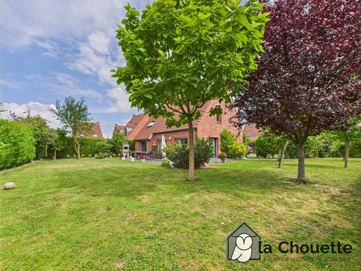 Casa di lusso a Pérenchies, North