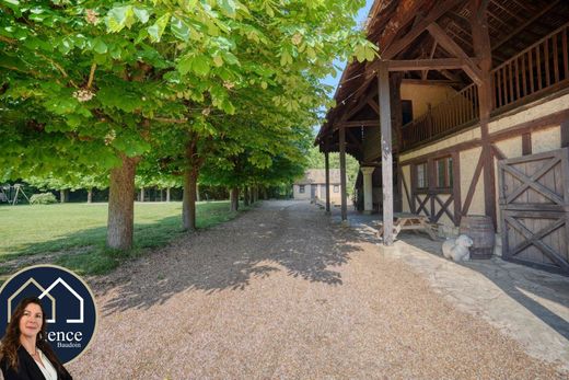Элитный дом, Pacy-sur-Eure, Eure