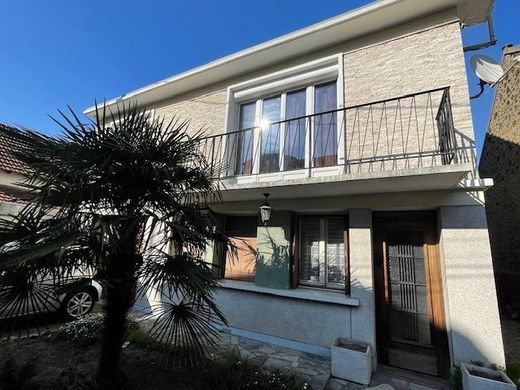 Maison de luxe à Le Blanc-Mesnil, Seine-Saint-Denis