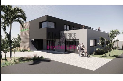 Office in Le Pontet, Vaucluse