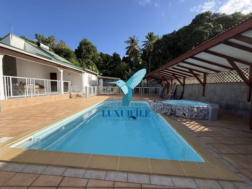 Luxury home in Les Abymes, Guadeloupe