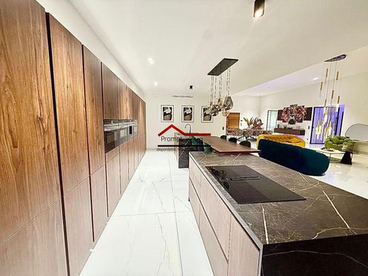 Casa de lujo en Béziers, Herault