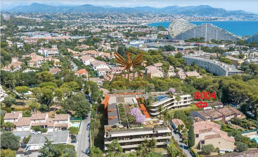 Apartment / Etagenwohnung in Villeneuve-Loubet, Alpes-Maritimes