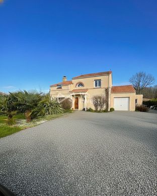 Luxus-Haus in La Chevrolière, Loire-Atlantique