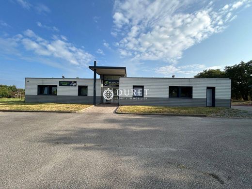 مكتب ﻓﻲ Vendrennes, Vendée