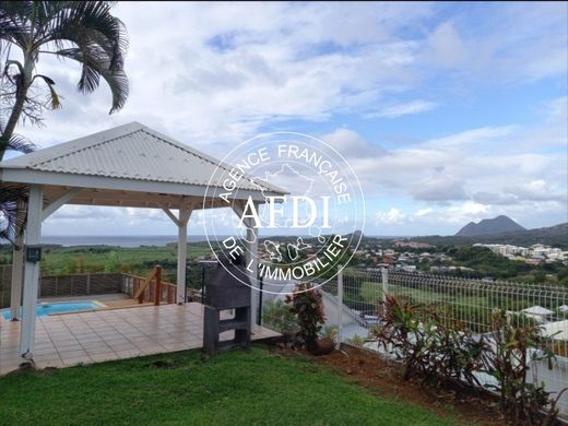 Luxus-Haus in Rivière Salée, Martinique