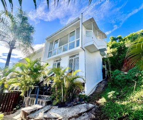 Luxus-Haus in Pirae, Îles du Vent