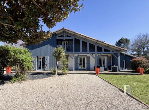 Luxus-Haus in Sanguinet, Landes