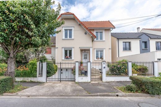 Casa de luxo - Ormesson-sur-Marne, Val-de-Marne