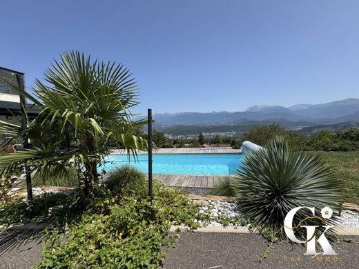 Πολυτελή κατοικία σε Claix, Isère