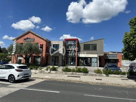 Residential complexes in Saint-Mathieu-de-Tréviers, Hérault