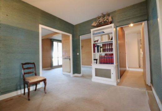 ﺷﻘﺔ ﻓﻲ Louveciennes, Yvelines