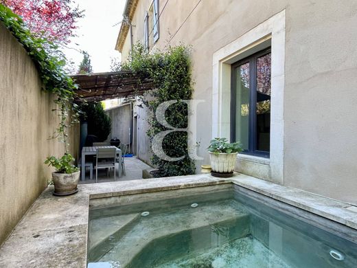Casa di lusso a Maillane, Bocche del Rodano