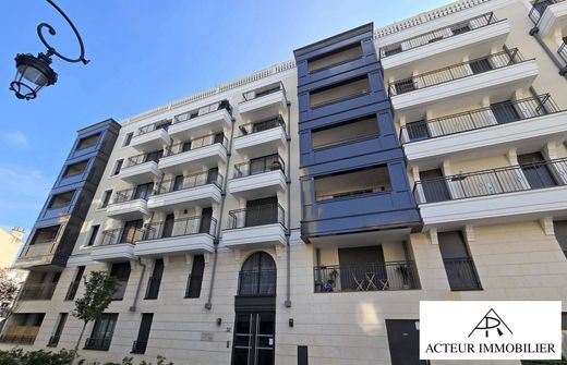 ‏דירה ב  Puteaux, Hauts-de-Seine