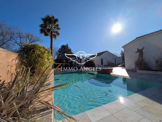 Luxury home in Béziers, Hérault