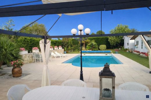 Luxury home in Vaux-sur-Mer, Charente-Maritime