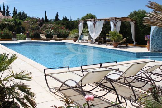 Πολυτελή κατοικία σε Carpentras, Vaucluse