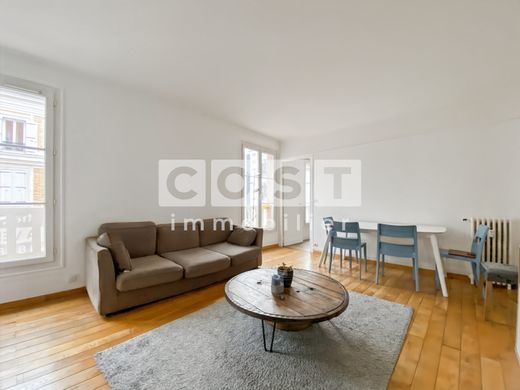 Apartment in Asnières-sur-Seine, Hauts-de-Seine