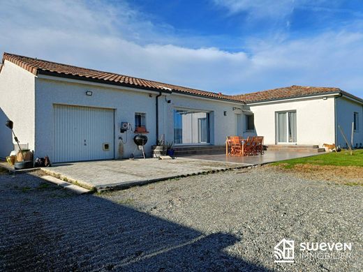 ‏בתי יוקרה ב  Vernet, Upper Garonne