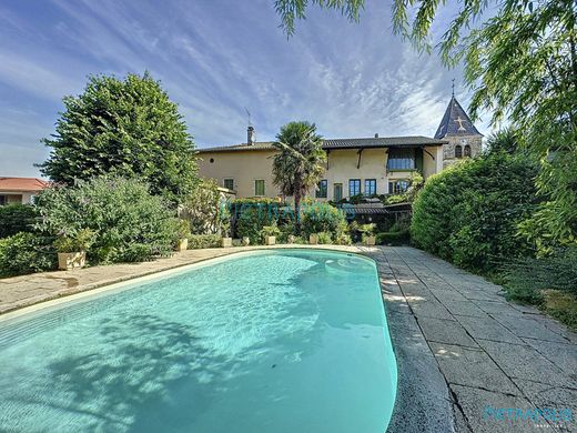 Maison de luxe à Saint-Étienne-sur-Chalaronne, Ain