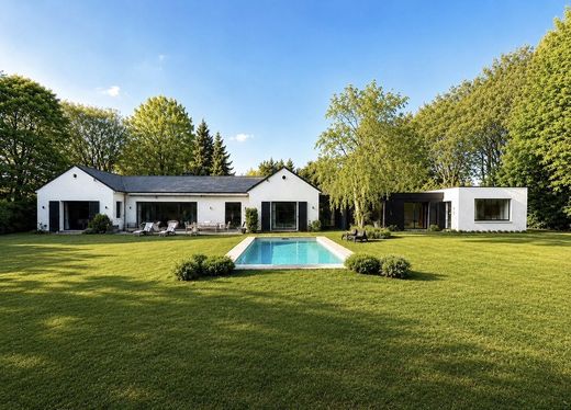 Luxury home in Croix, North
