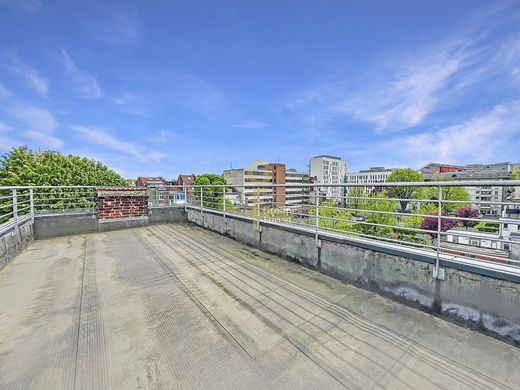 Apartment / Etagenwohnung in La Madeleine, Nord