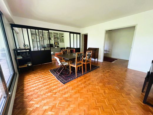 Apartment in Rueil-Malmaison, Hauts-de-Seine