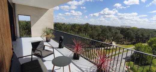 Apartment in Bruges, Gironde