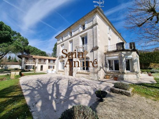 Luxury home in Angoulême, Charente