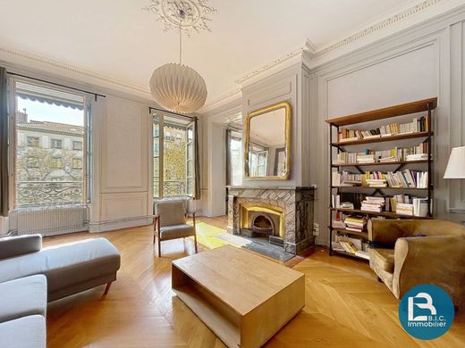 Apartment in Lyon, Rhône