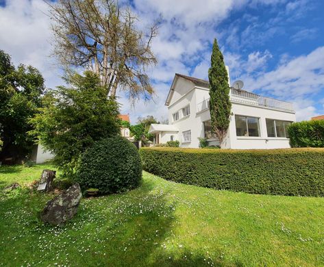 Luxury home in Montlignon, Val d'Oise