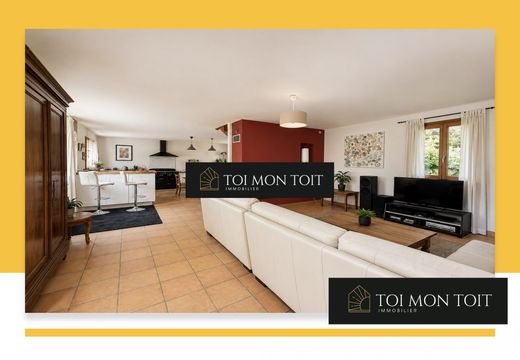 Luxury home in Mortefontaine, Oise