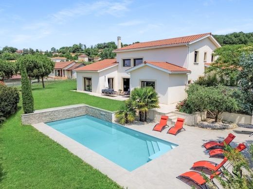 Luxe woning in Les Côtes-d'Arey, Isère