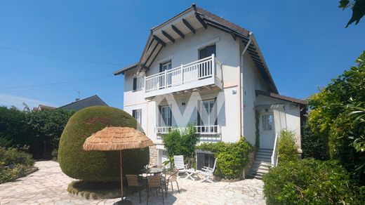Luxury home in Montmorency, Val d'Oise