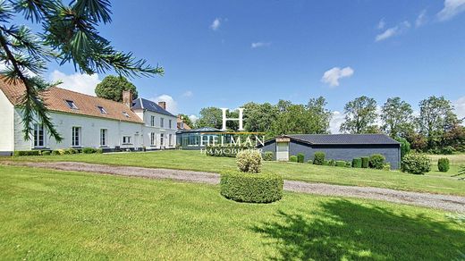 Luxury home in Pihen-lès-Guînes, Pas-de-Calais