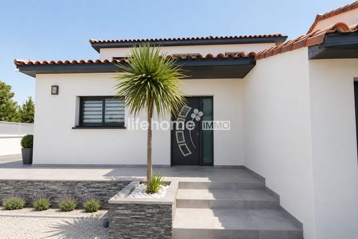 Luxury home in Gigean, Hérault