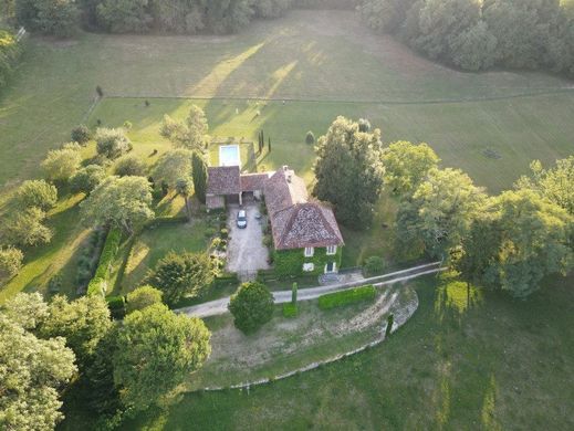 호화 저택 / Liorac-sur-Louyre, Dordogne