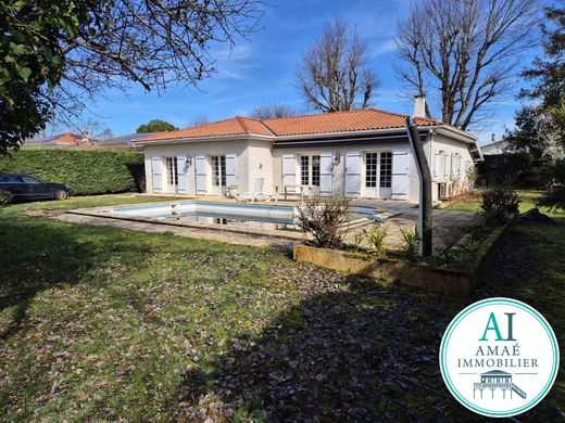 Luxury home in Andernos-les-Bains, Gironde
