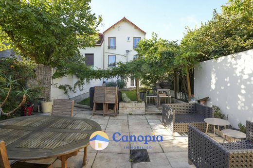 Luxury home in L'Haÿ-les-Roses, Val-de-Marne