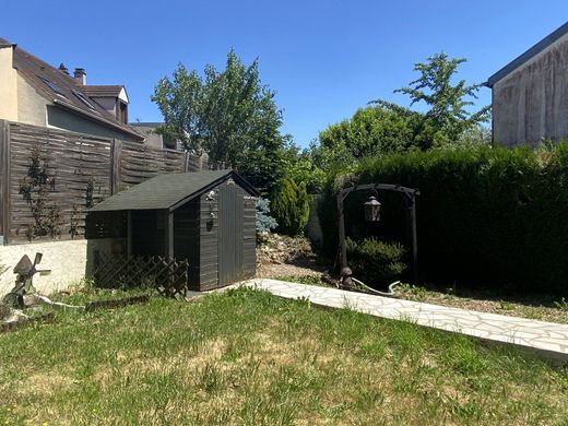 Le Plessis-Robinson, Hauts-de-Seineの高級住宅