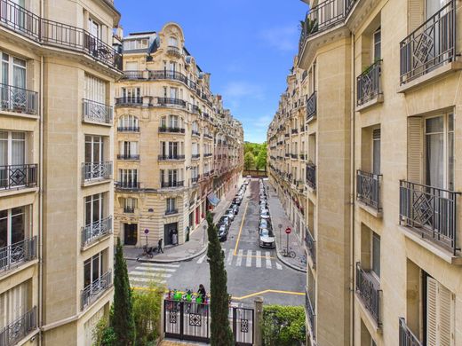 Daire La Muette, Auteuil, Porte Dauphine, Paris