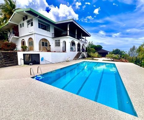 Luxe woning in Punaauia, Îles du Vent