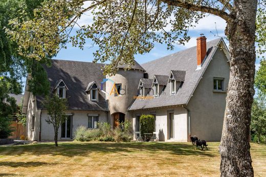 Luxury home in Veauchette, Loire
