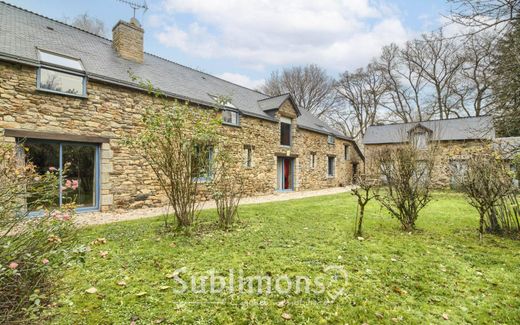 Luxury home in Bains-sur-Oust, Ille-et-Vilaine