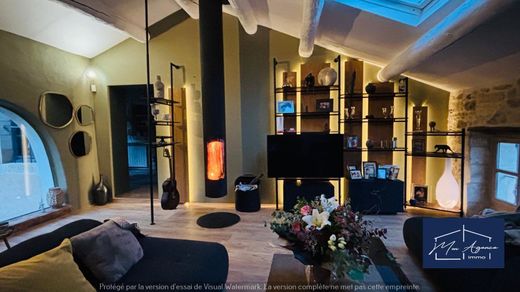 Luxury home in Pujaut, Gard